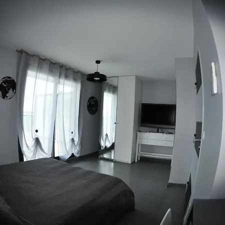 Albatros Apartment *