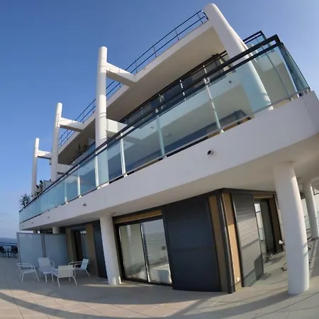 Albatros קאנט אן רוסיון